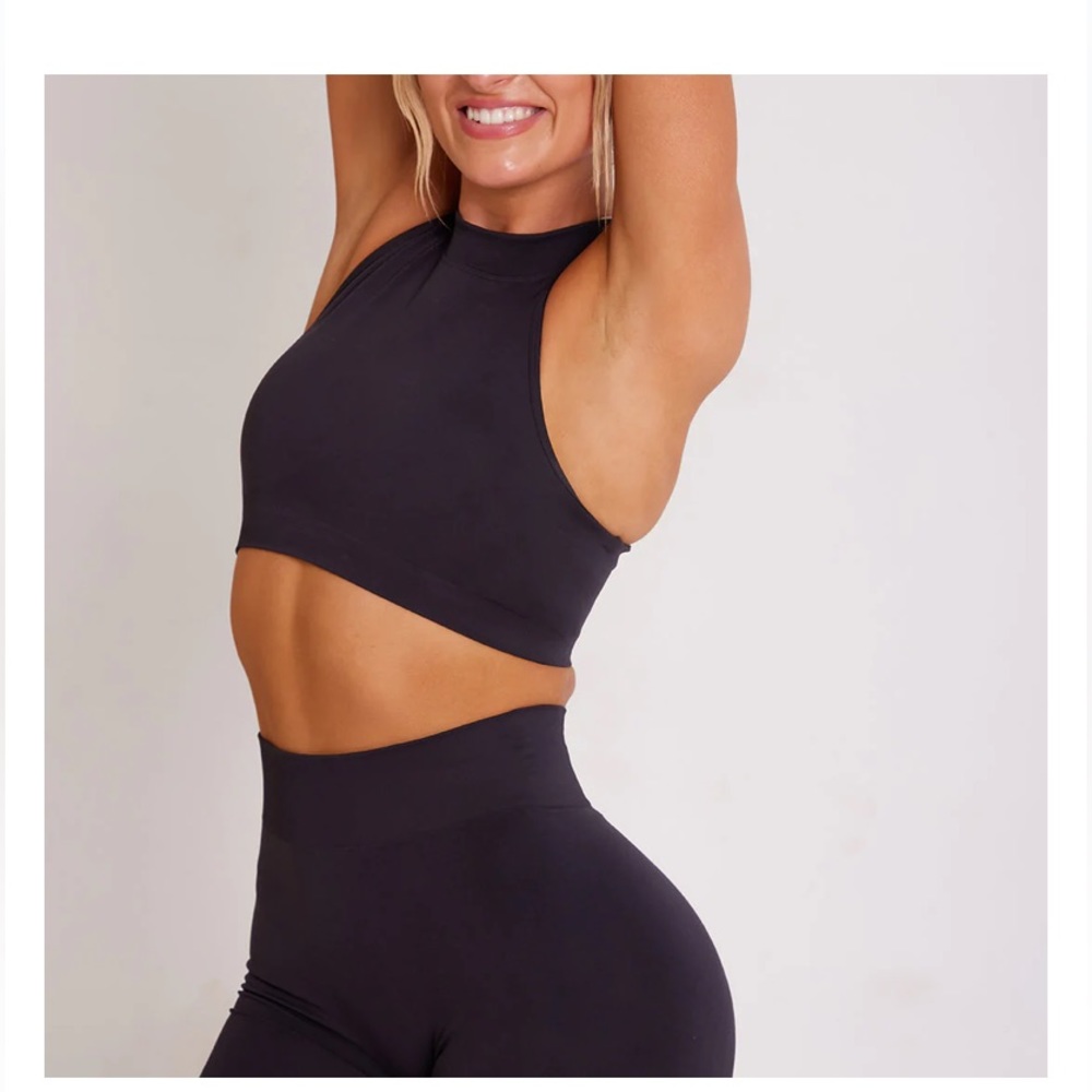 Bluee activewear never worn - charcoal sports bra